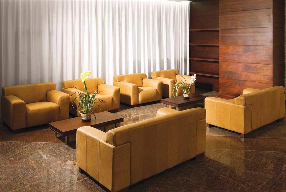 Hilton Colon